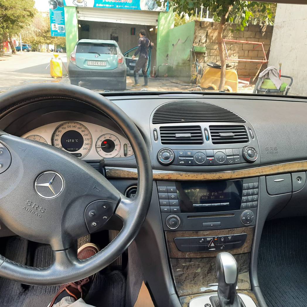 Mercedes E 240, 2003 il, 2.4 L, 72 000 km