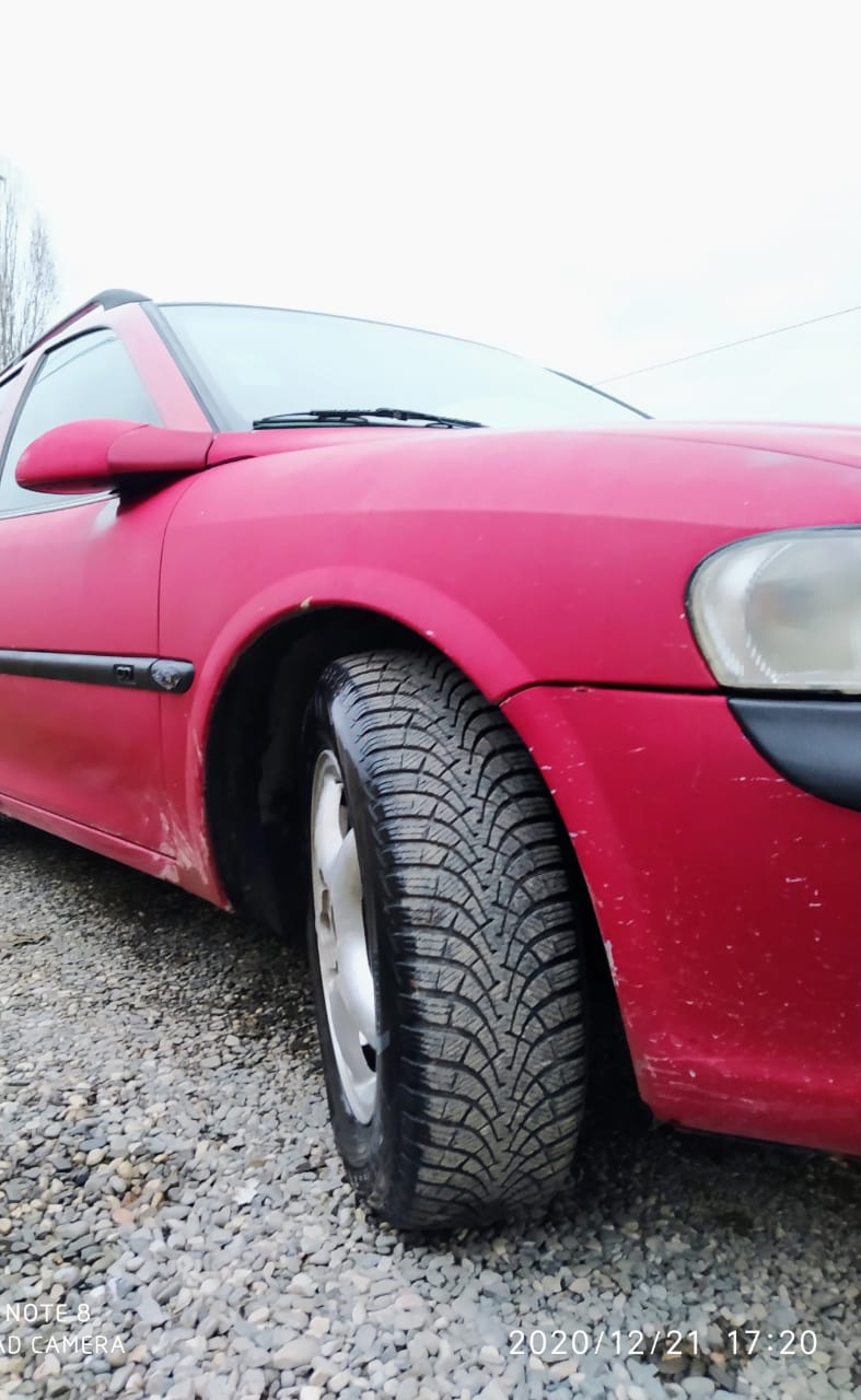 Opel Vectra, 1998 il, 2.0 L, 296 558 km
