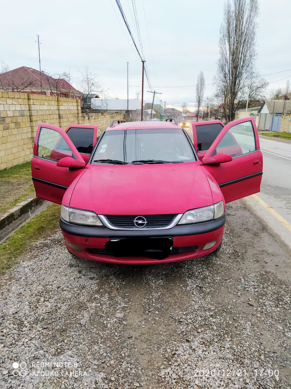 Opel Vectra, 1998 il, 2.0 L, 296 558 km