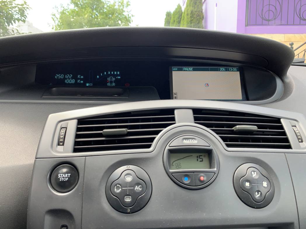 Renault Scenic, 2006 il, 1.5 L, 252 000 km