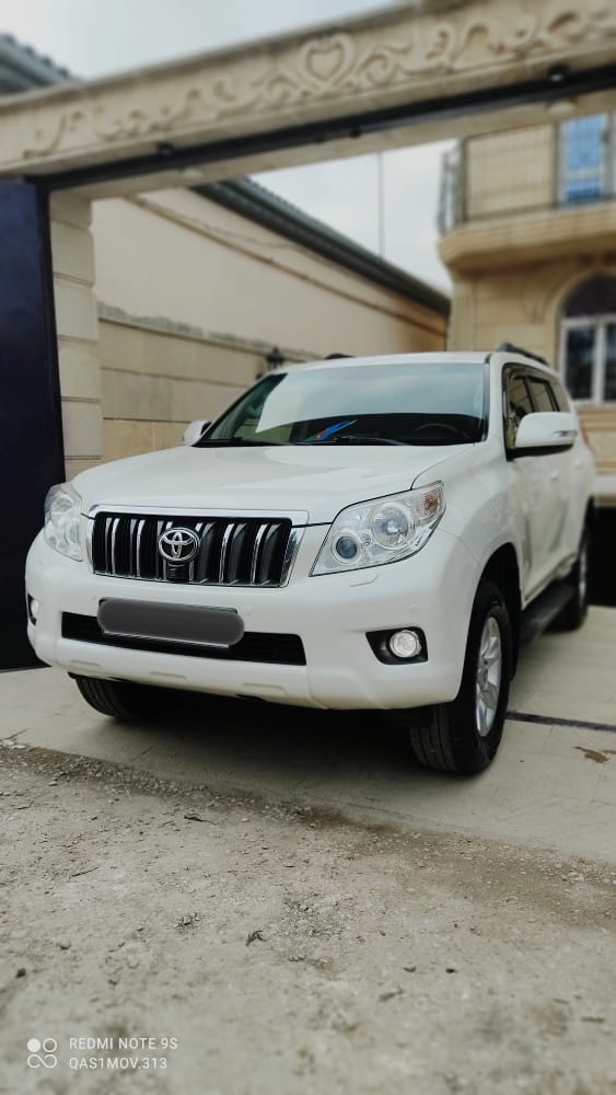 Toyota Land Cruiser, 2011 il, 2.7 L, 1 km