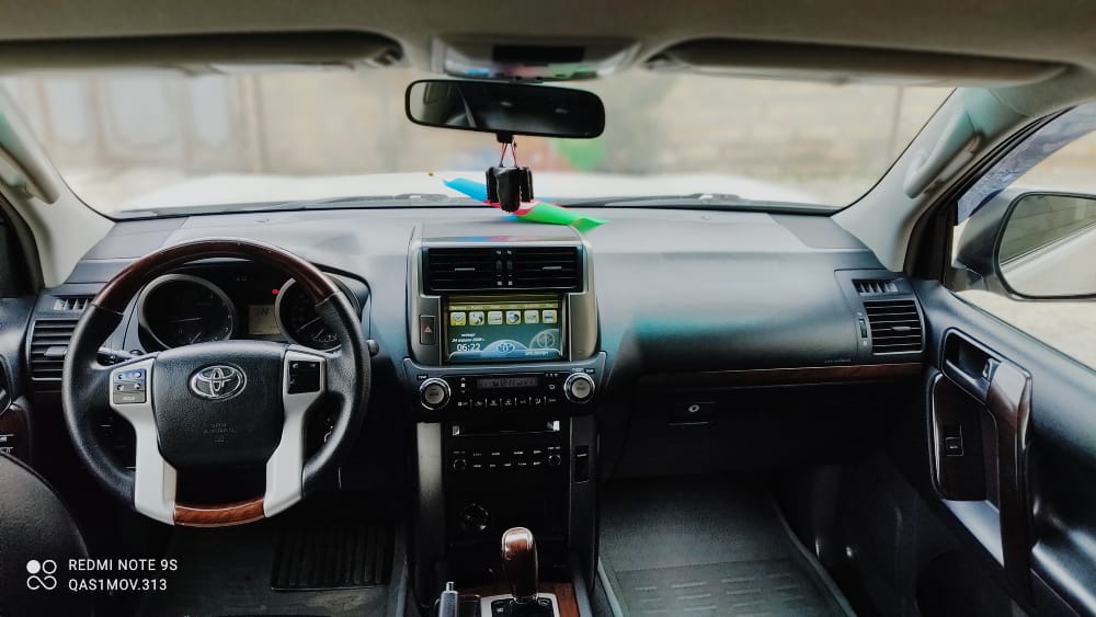 Toyota Land Cruiser, 2011 il, 2.7 L, 1 km