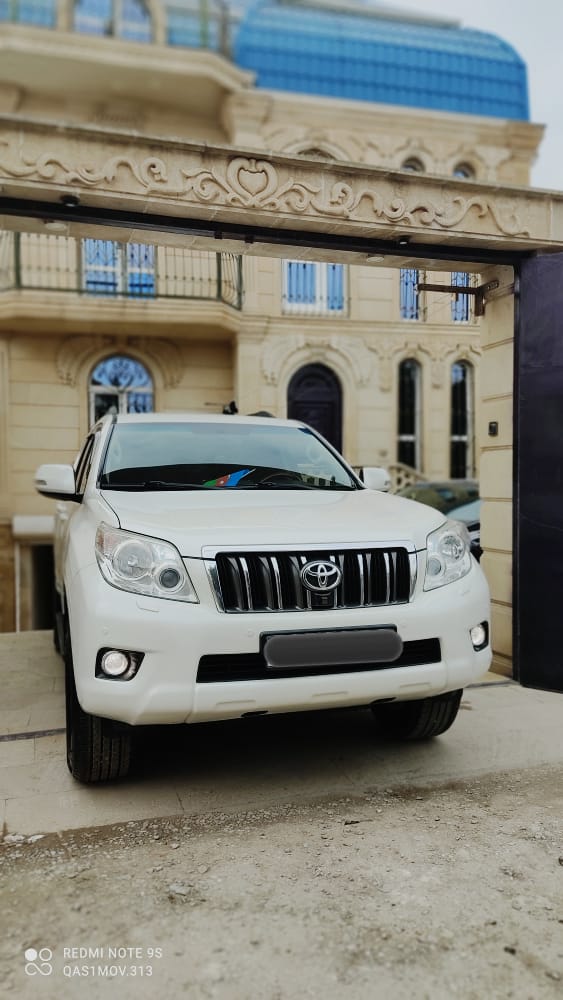 Toyota Land Cruiser, 2011 il, 2.7 L, 1 km