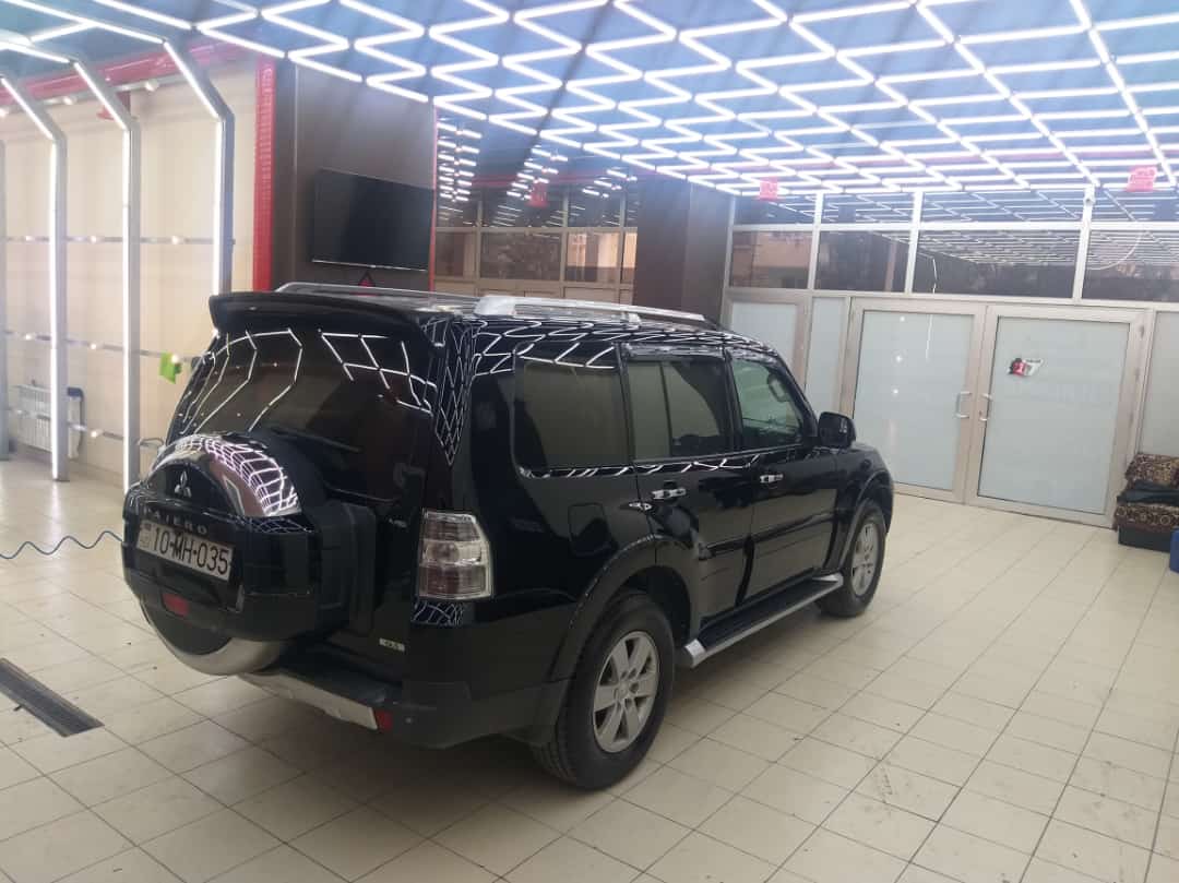 Mitsubishi Pajero, 2008 il, 3.0 L, 1 km