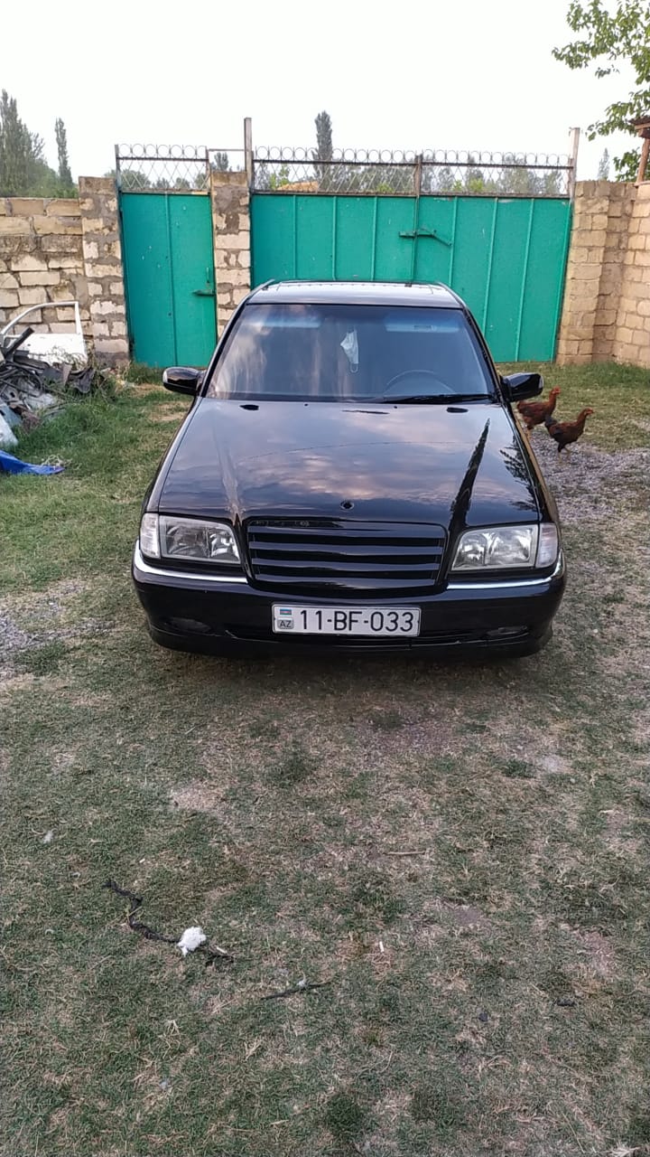 Mercedes C 230, 1999 il, 2.3 L, 1 km
