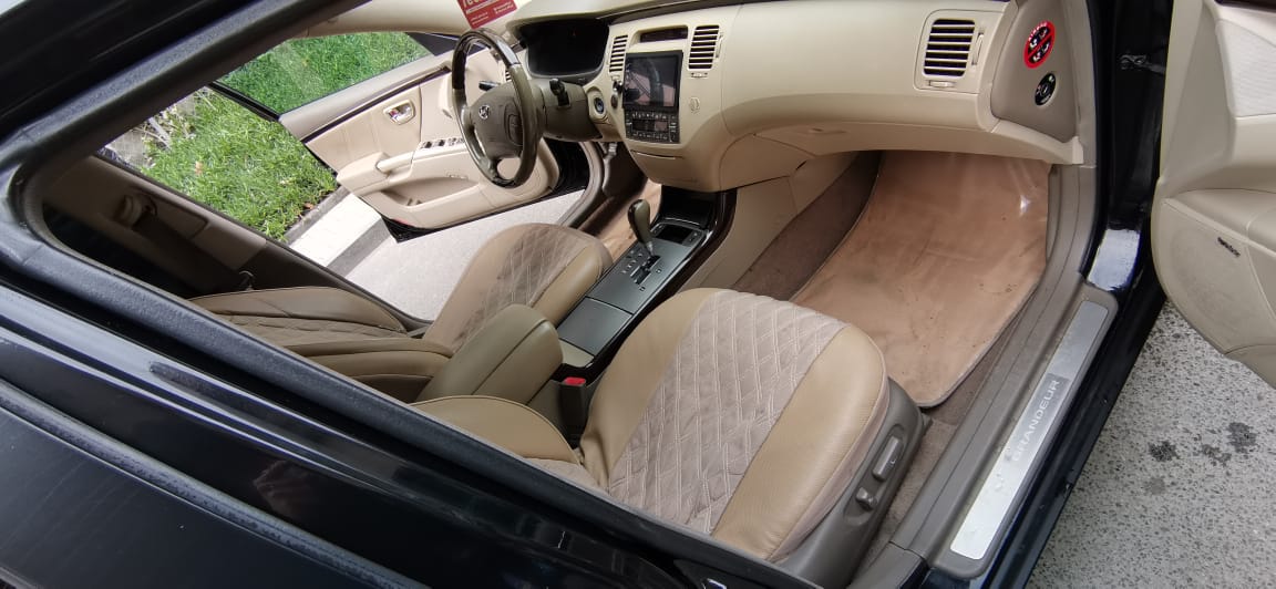 Hyundai Grandeur, 2008 il, 2.7 L, 290 000 km