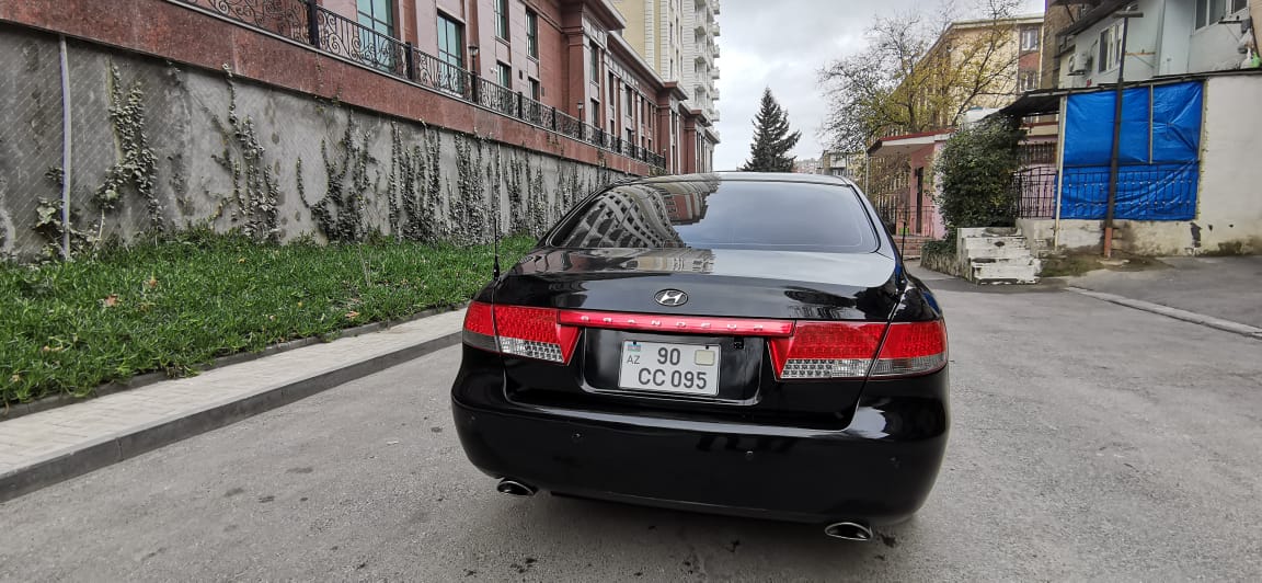 Hyundai Grandeur, 2008 il, 2.7 L, 290 000 km