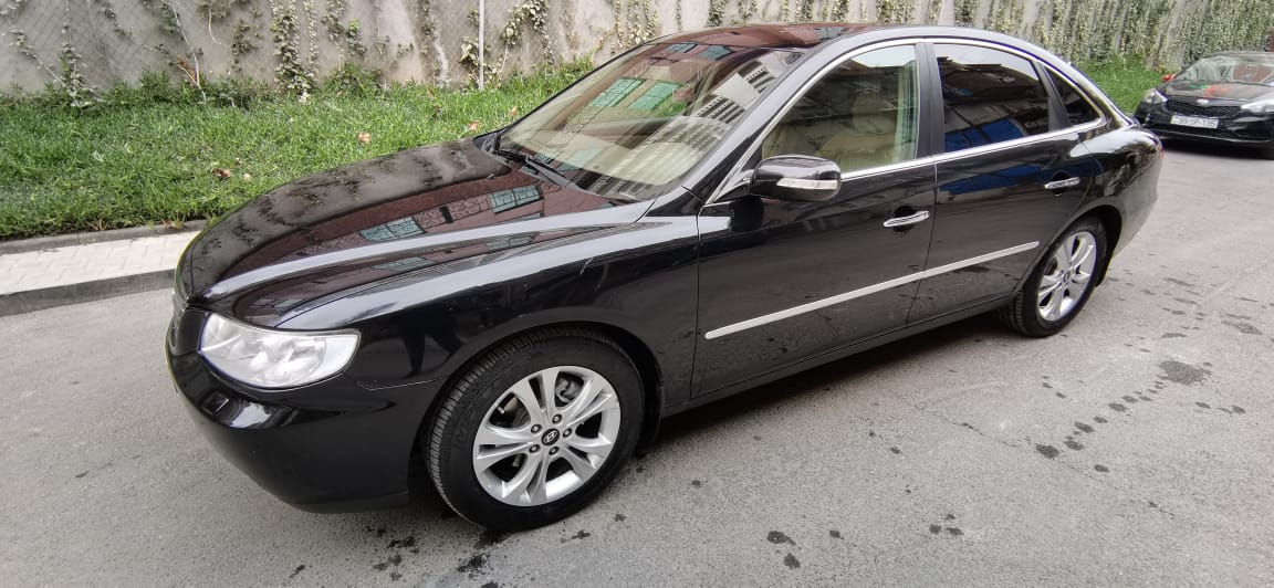 Hyundai Grandeur, 2008 il, 2.7 L, 290 000 km