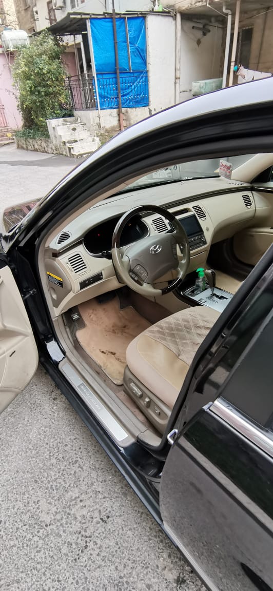 Hyundai Grandeur, 2008 il, 2.7 L, 290 000 km