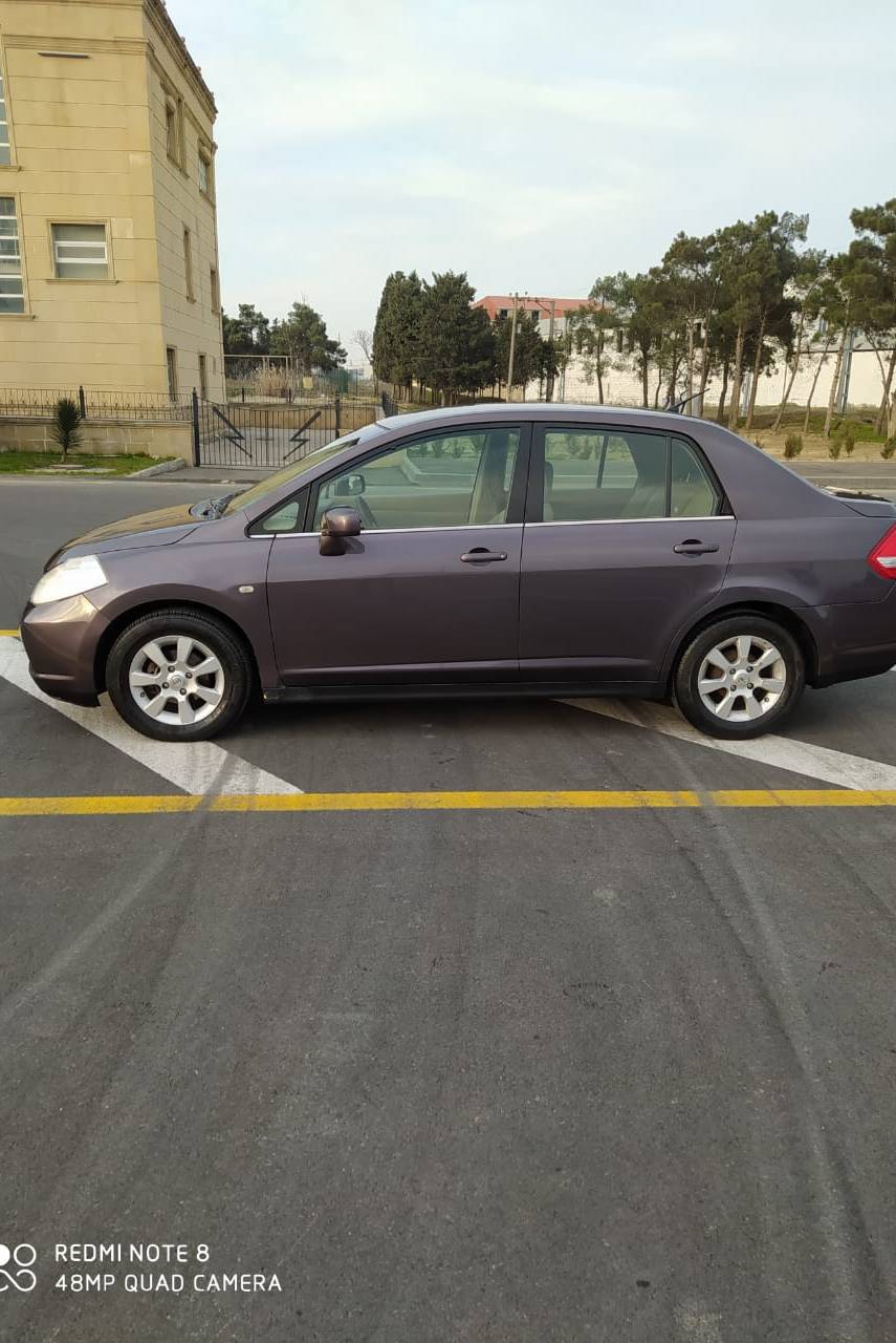 Nissan Tiida, 2007 il, 1.6 L, 399 000 km