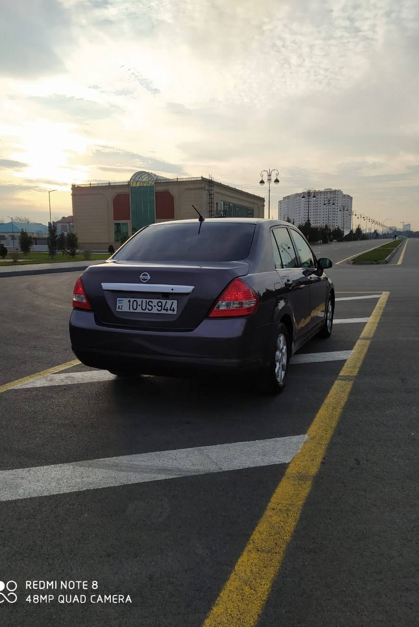Nissan Tiida, 2007 il, 1.6 L, 399 000 km
