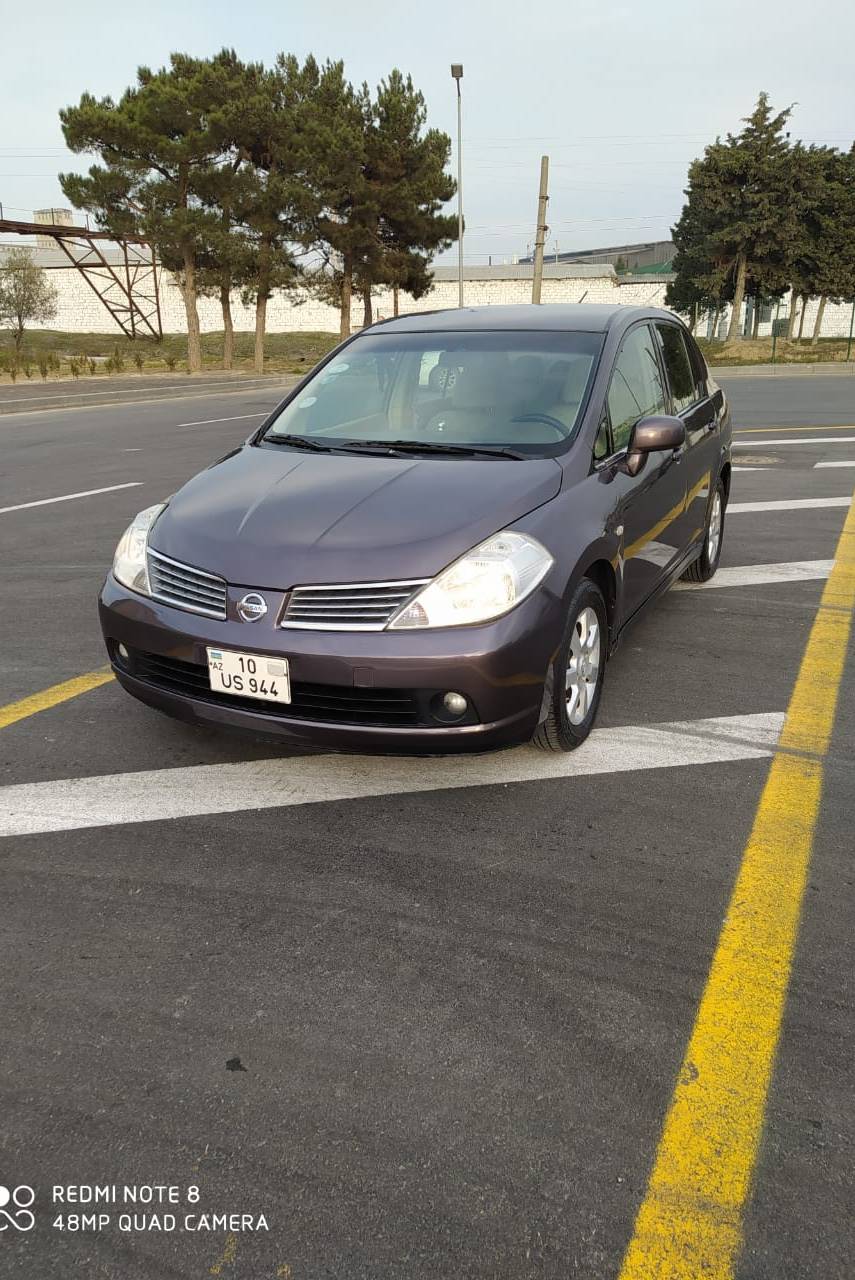 Nissan Tiida, 2007 il, 1.6 L, 399 000 km