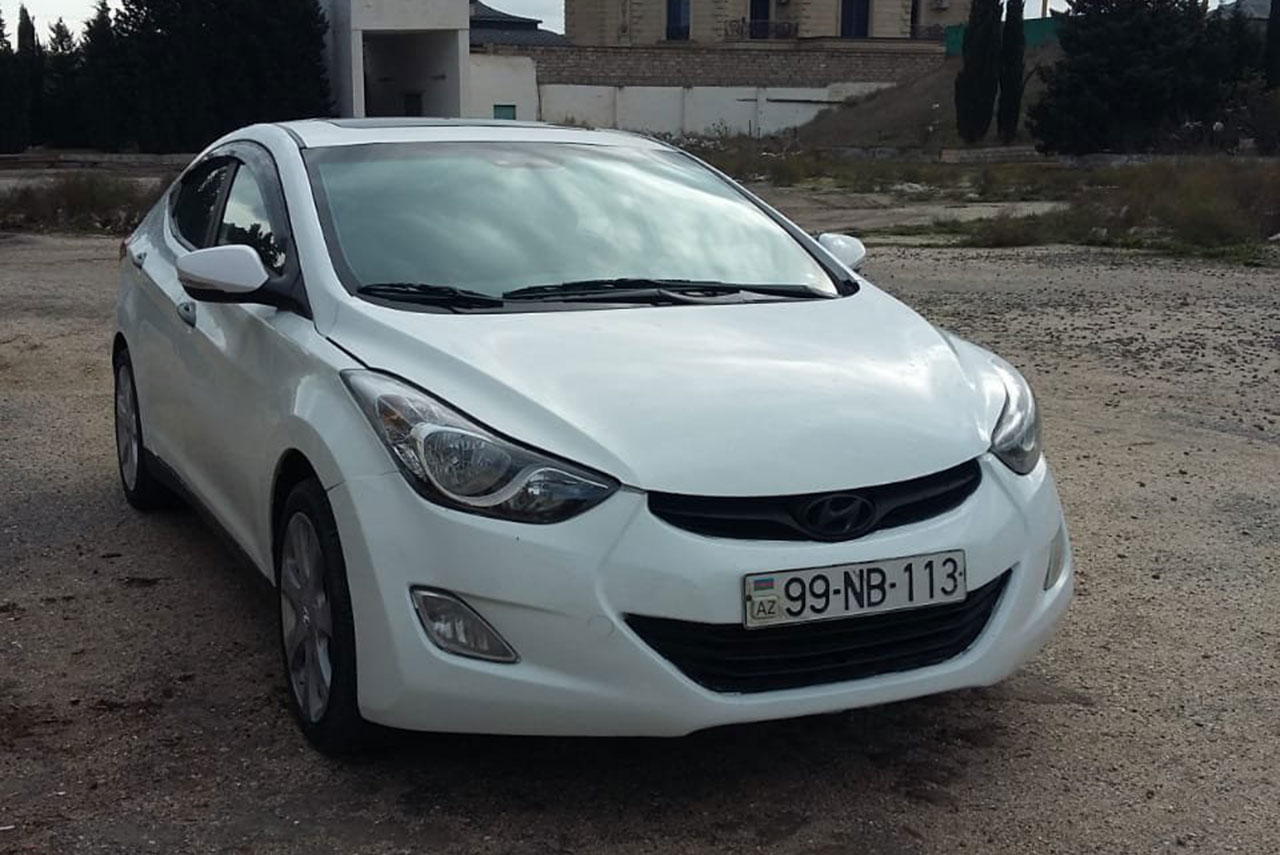Hyundai Elantra, 2011 il, 1.5 L, 225 000 km