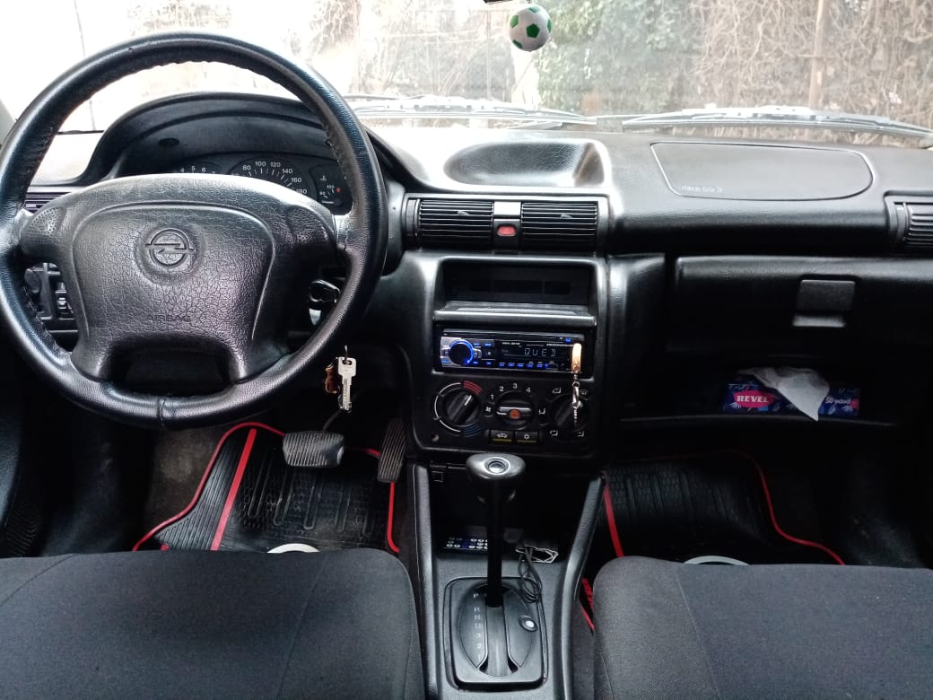 Opel Astra, 1995 il, 1.6 L, 250 000 km