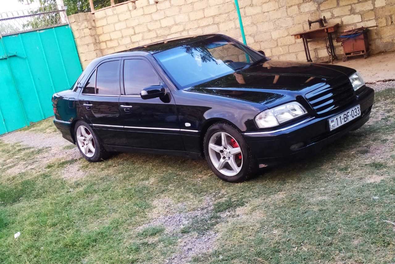 Mercedes C 230, 1999 il, 2.3 L, 1 km