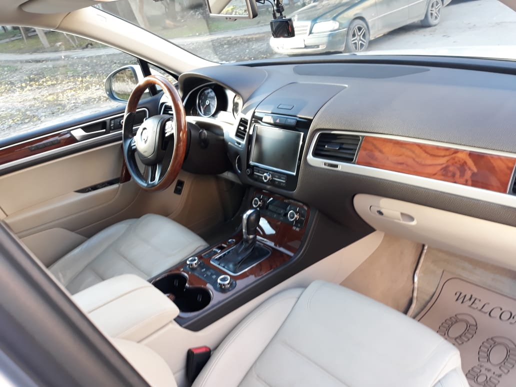 Volkswagen Touareg, 2010 il, 3.6 L, 221 000 km