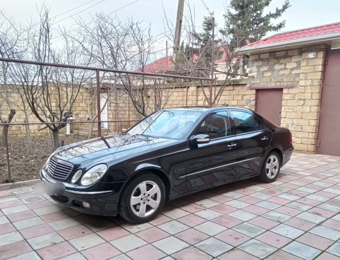 Mercedes E 320, 2002 il, 3.2 L, 258 321 km