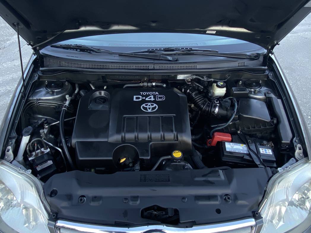 Toyota Corolla, 2004 il, 1.4 L, 198 000 km