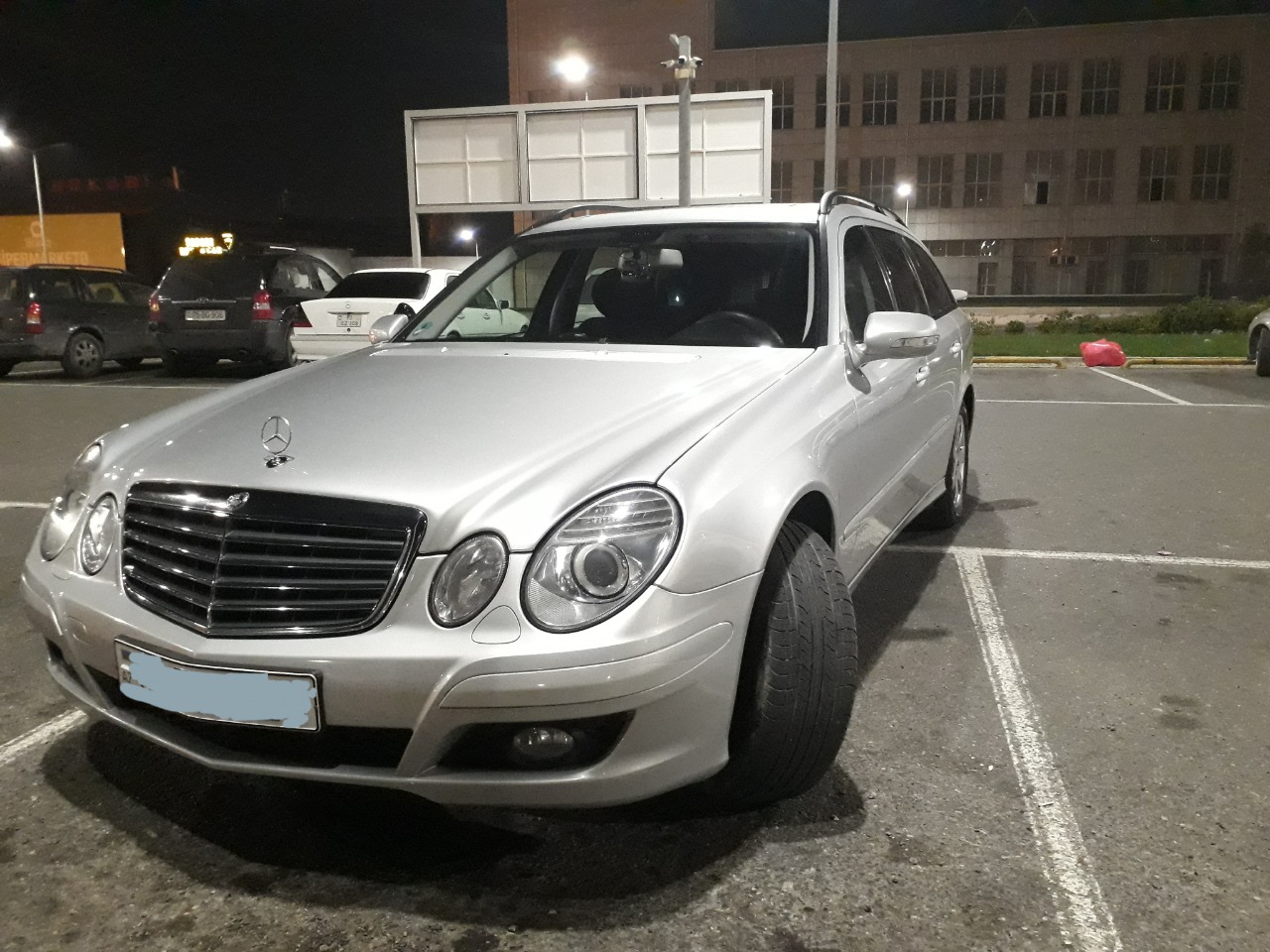 Mercedes E 220, 2008 il, 2.2 L, 267 000 km