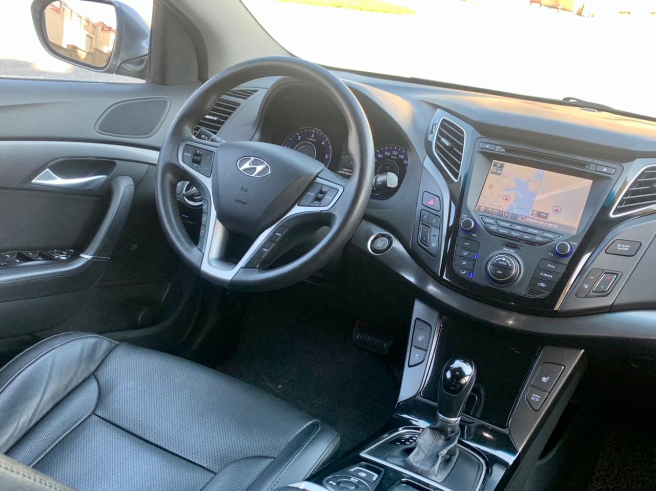 Hyundai i40, 2012 il, 1.7 L, 65 000 km