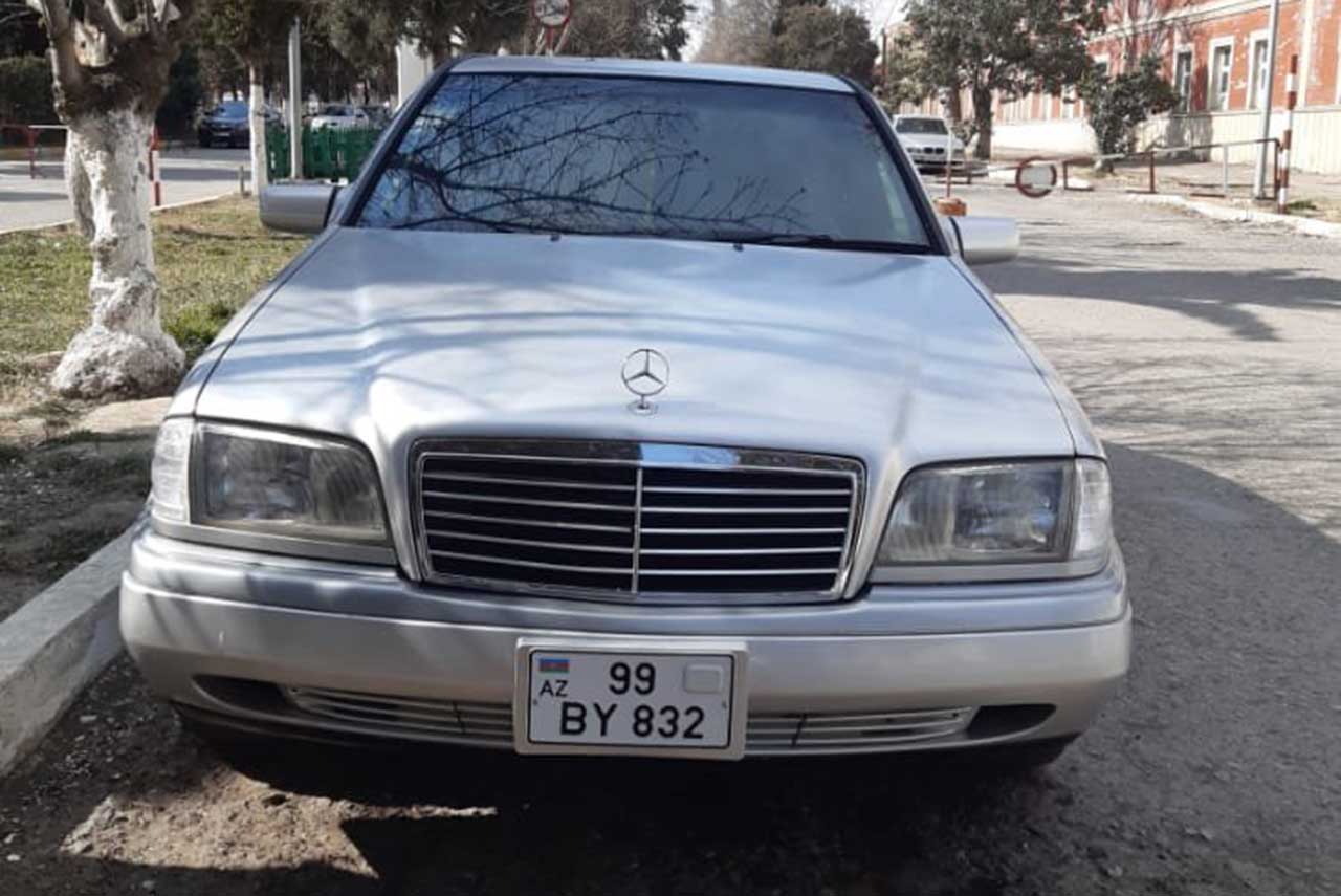 Mercedes C 200, 1995 il, 2.0 L, 419 000 km