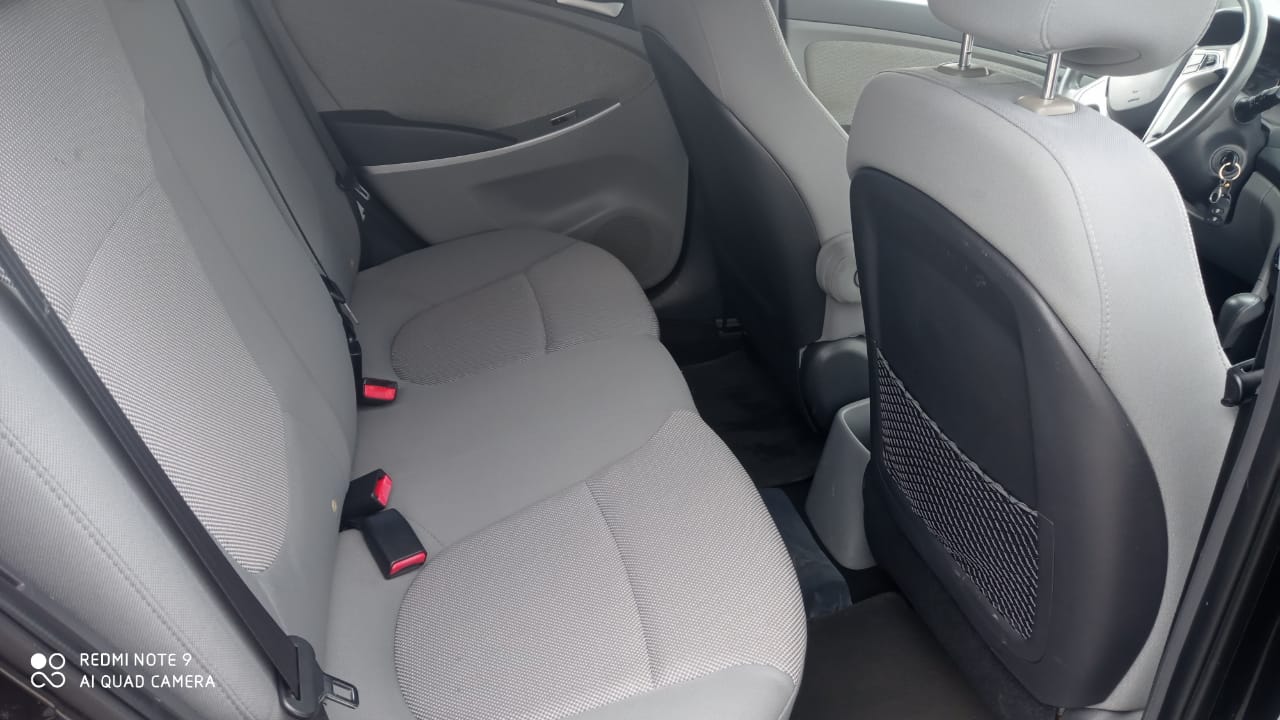 Hyundai Accent, 2012 il, 1.6 L, 167 000 km