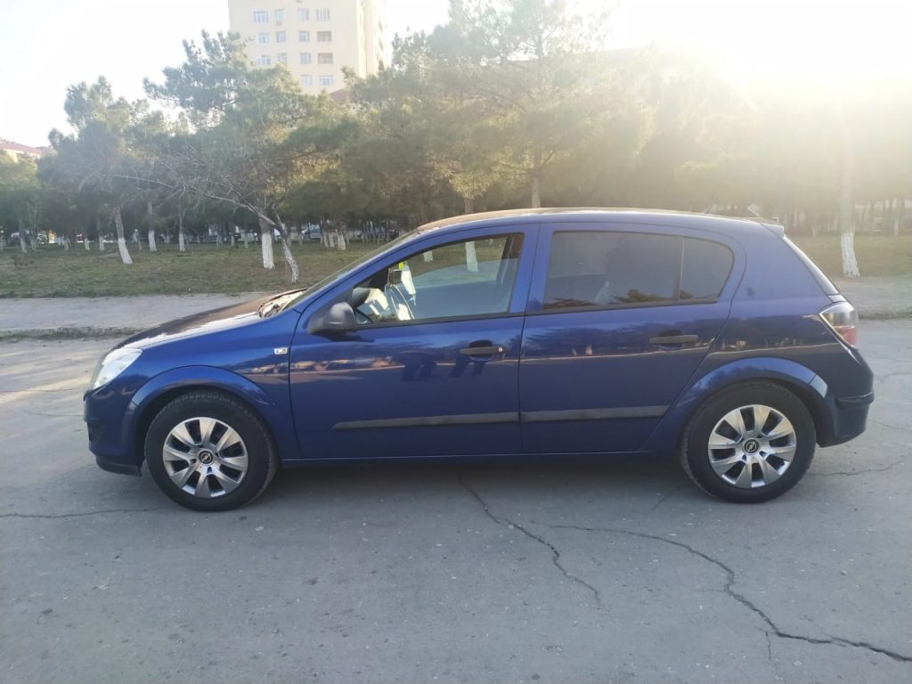 Opel Astra, 2009 il, 1.4 L, 171 000 km