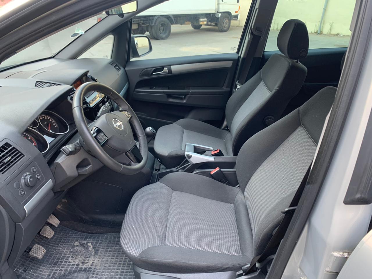 Opel Zafira, 2011 il, 1.7 L, 200 000 km