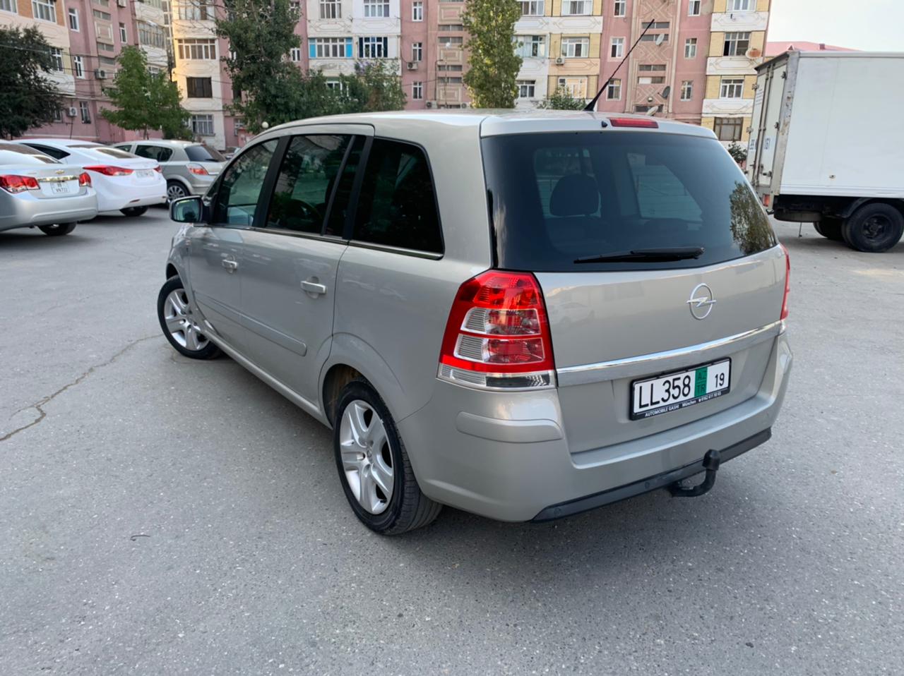 Opel Zafira, 2011 il, 1.7 L, 200 000 km