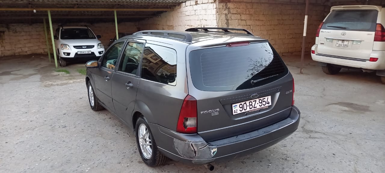 Ford Focus, 2006 il, 2.0 L, 262 473 km