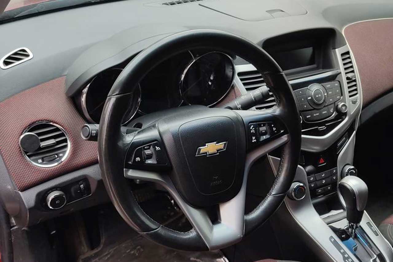 Chevrolet Cruze, 2011 il, 1.4 L, 177 000 km