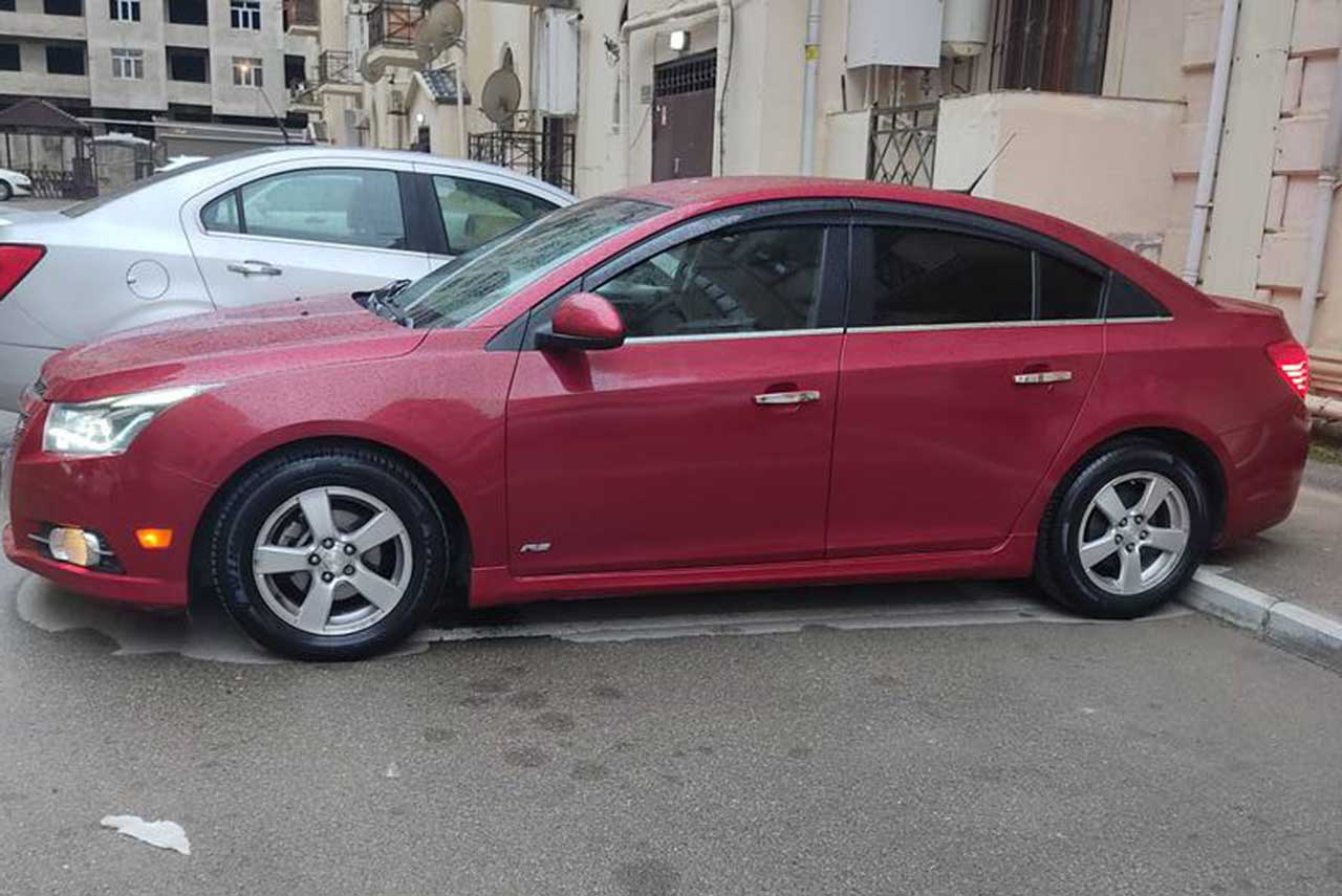Chevrolet Cruze, 2011 il, 1.4 L, 177 000 km