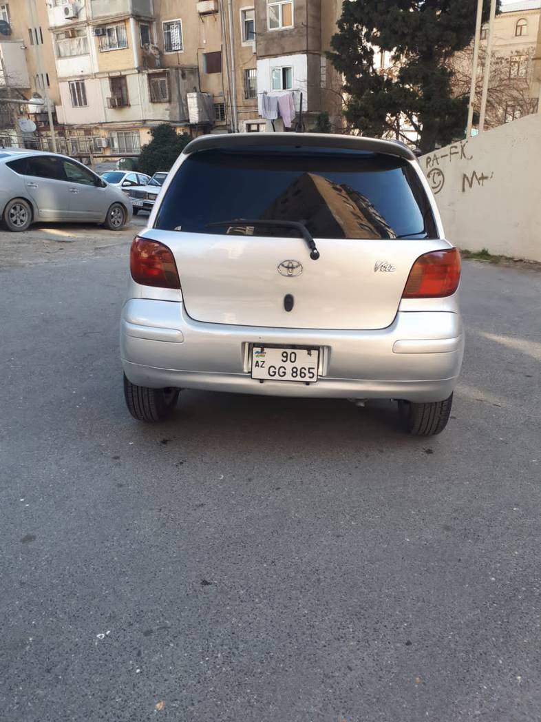Toyota Vitz, 2004 il, 1.3 L, 168 000 km