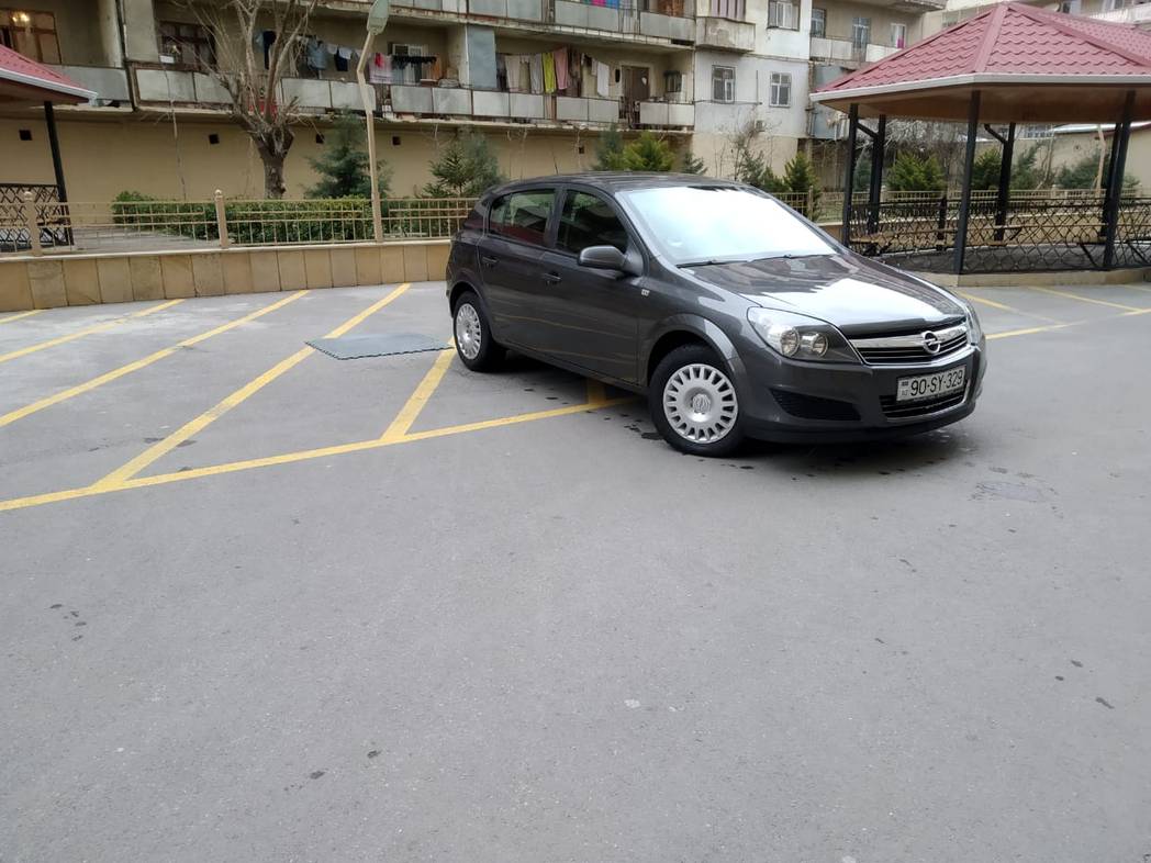 Opel Astra, 2009 il, 1.4 L, 173 600 km