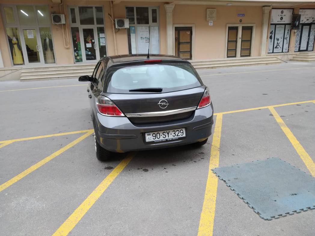 Opel Astra, 2009 il, 1.4 L, 173 600 km