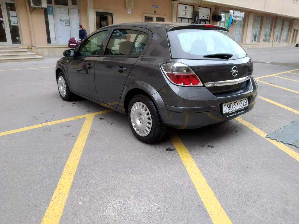 Opel Astra, 2009 il, 1.4 L, 173 600 km