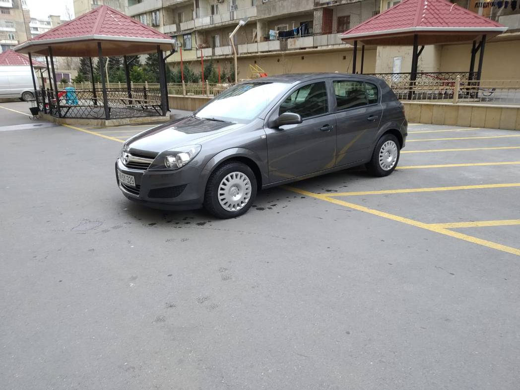 Opel Astra, 2009 il, 1.4 L, 173 600 km