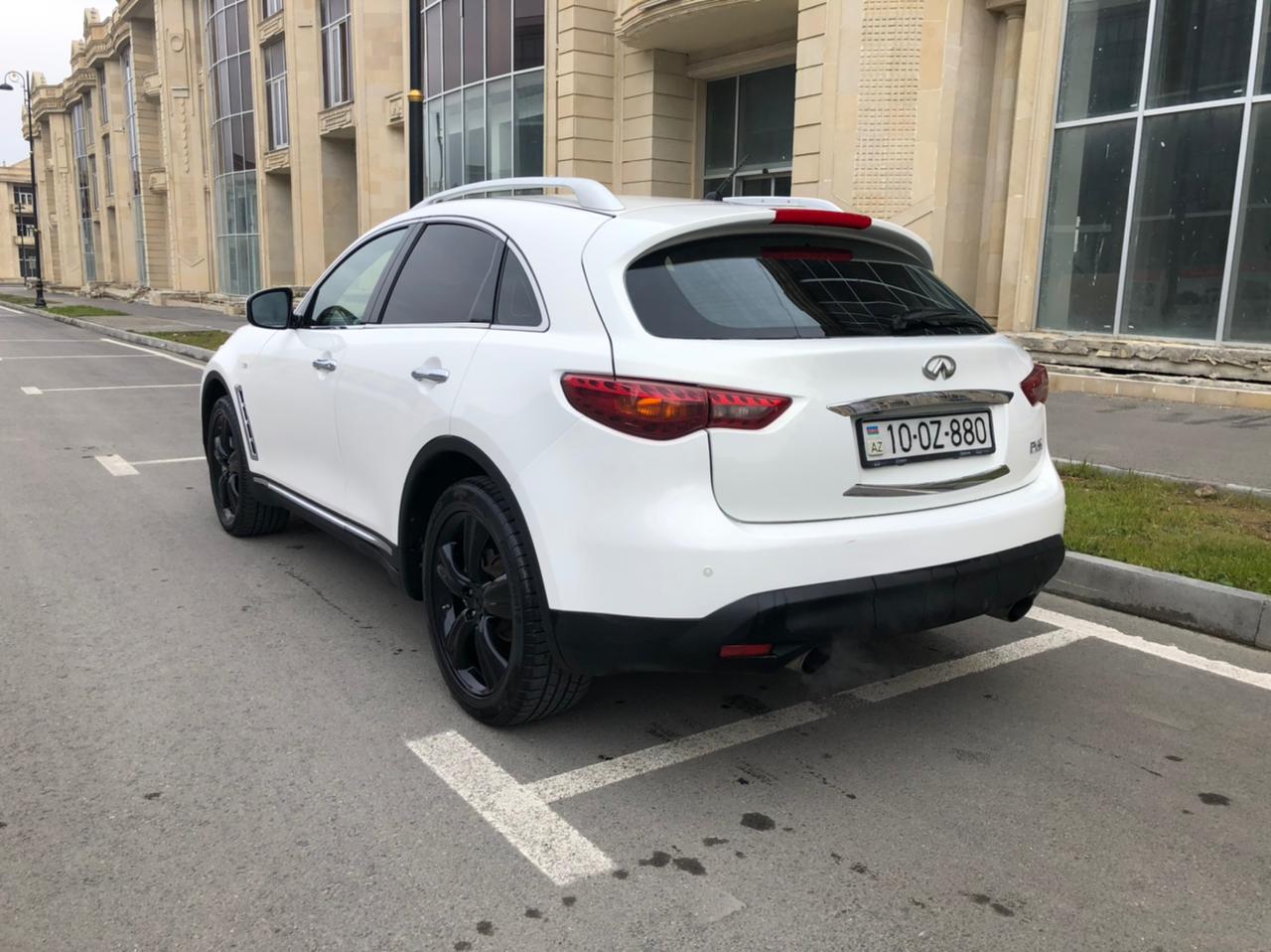 Infiniti FX35, 2011 il, 3.5 L, 263 000 km