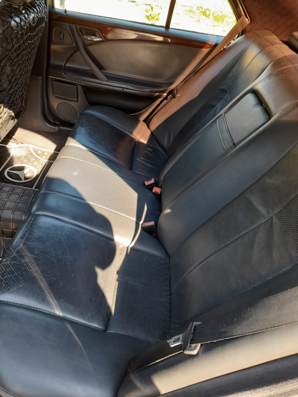 Mercedes E 220, 2000 il, 2.2 L, 377 000 km