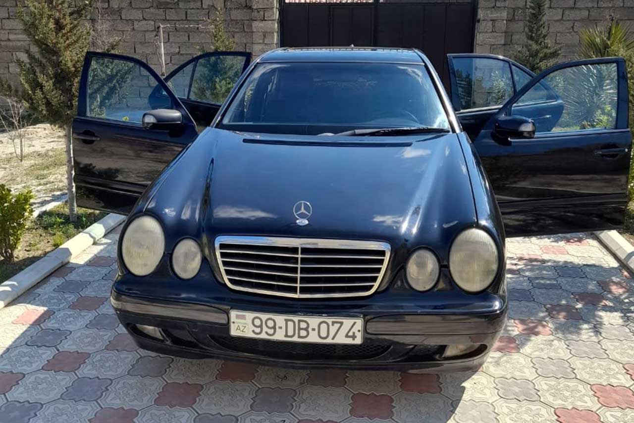 Mercedes E 220, 2000 il, 2.2 L, 377 000 km
