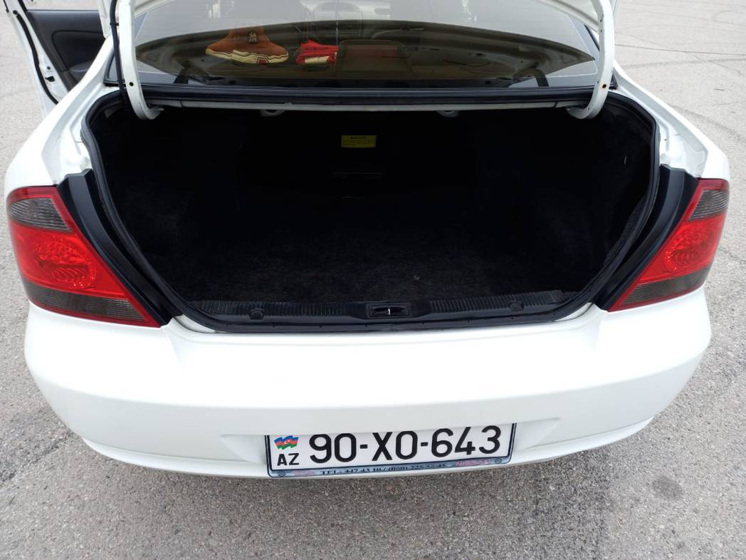 Nissan Sunny, 2011 il, 1.6 L, 155 000 km