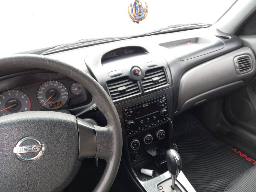 Nissan Sunny, 2011 il, 1.6 L, 155 000 km