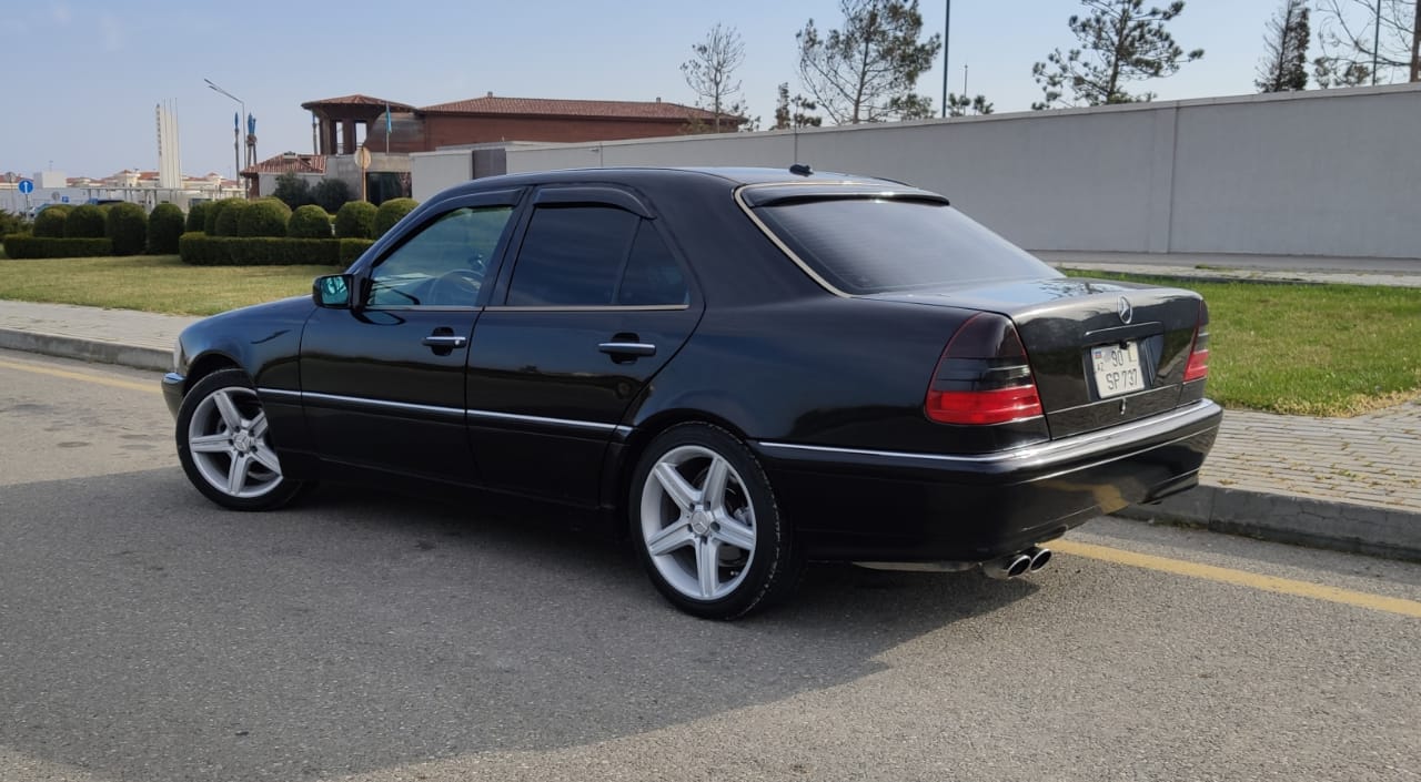Mercedes C 230, 1999 il, 2.3 L, 228 000 km