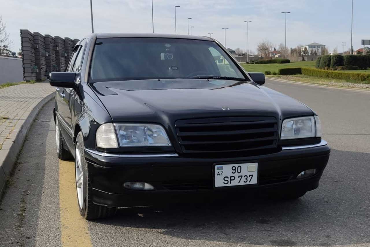 Mercedes C 230, 1999 il, 2.3 L, 228 000 km