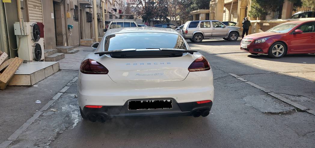 Porsche Panamera GTS, 2013 il, 4.4 L, 95 900 km
