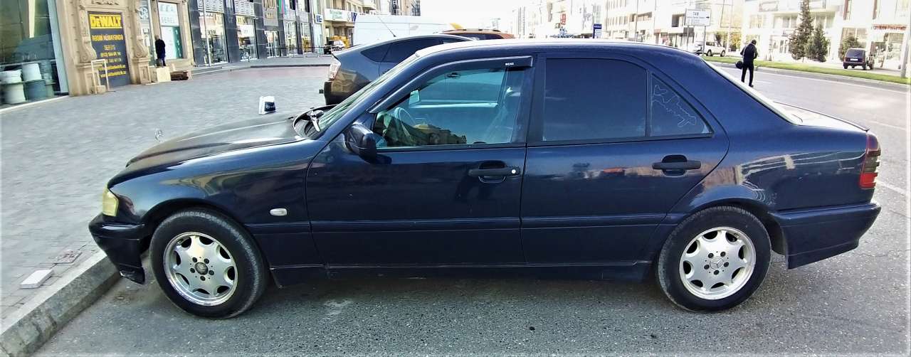 Mercedes C 180, 1999 il, 1.8 L, 19 470 km