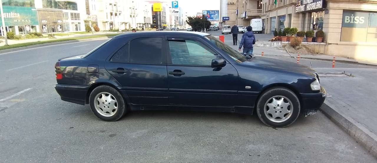 Mercedes C 180, 1999 il, 1.8 L, 19 470 km