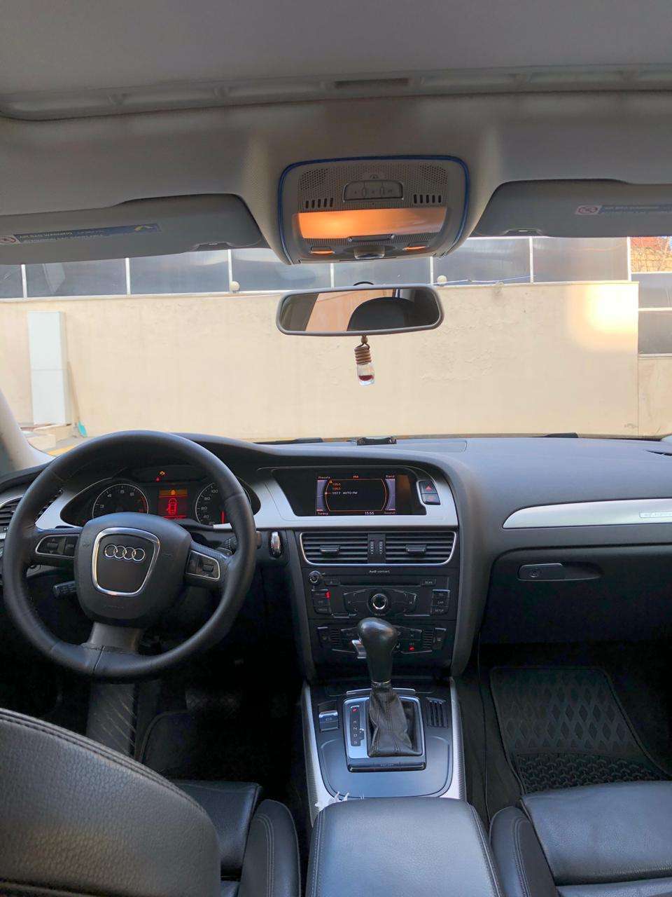Audi A4, 2010 il, 2.0 L, 193 000 km