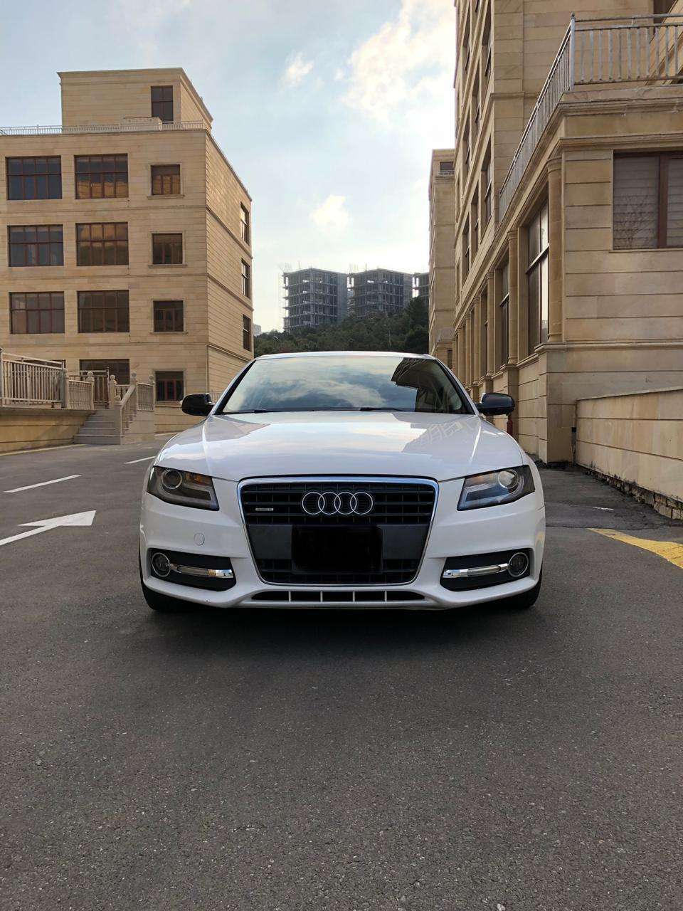 Audi A4, 2010 il, 2.0 L, 193 000 km