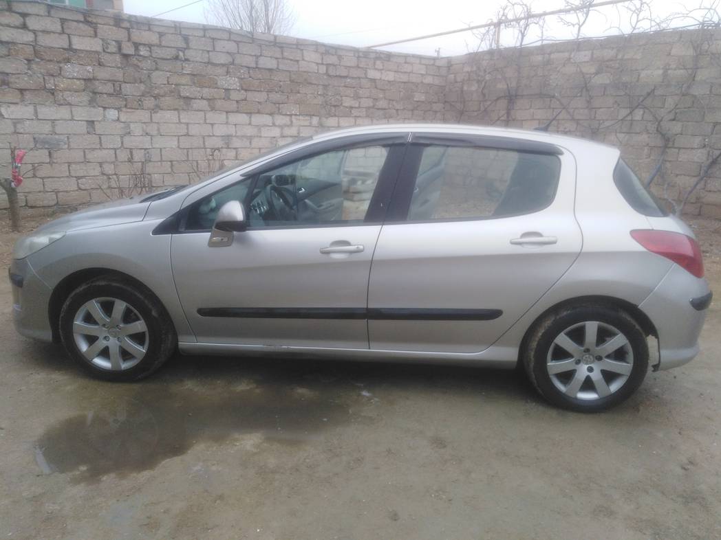 Peugeot 308, 2008 il, 1.6 L, 200 000 km